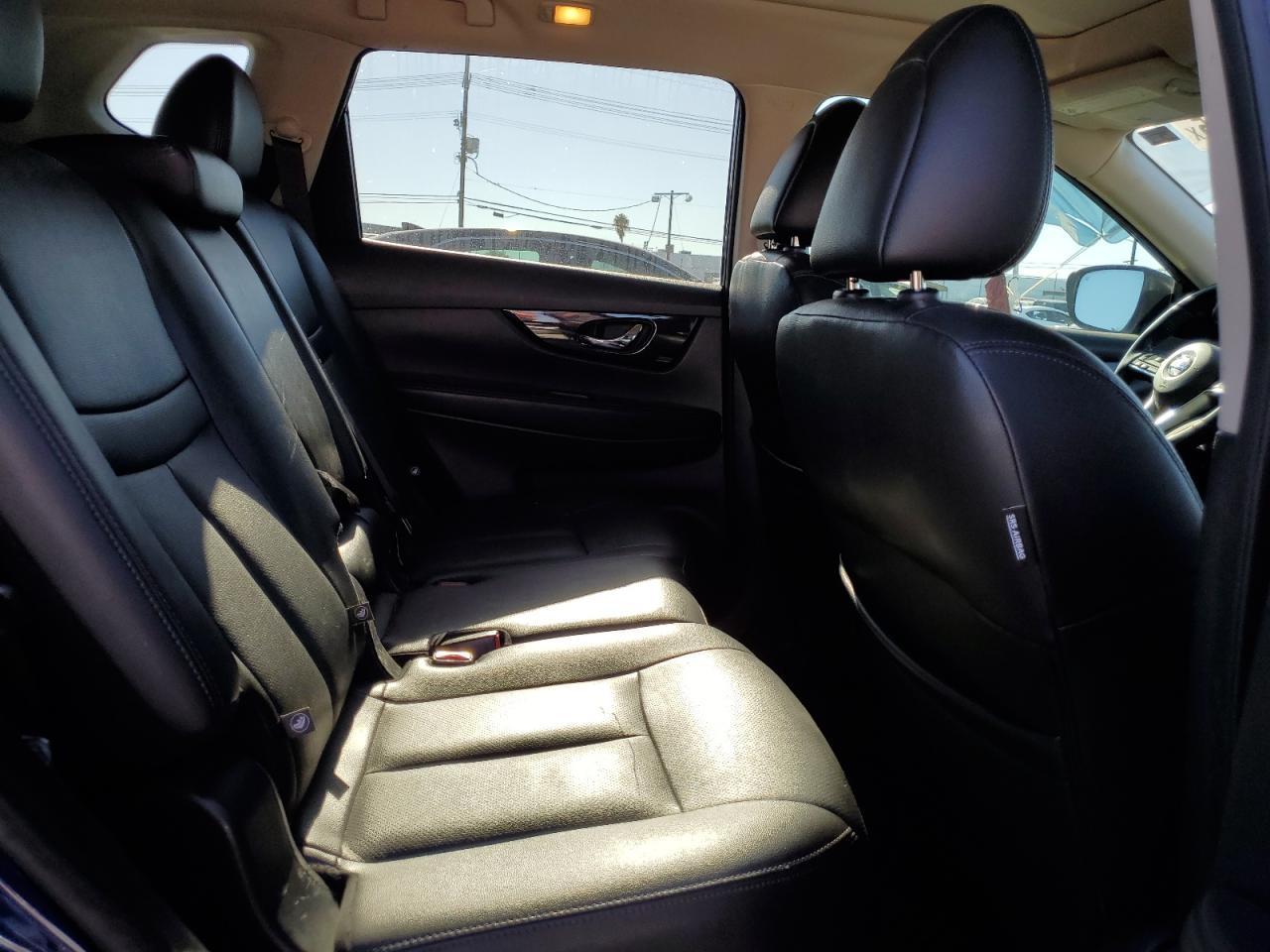 2018 NISSAN ROGUE