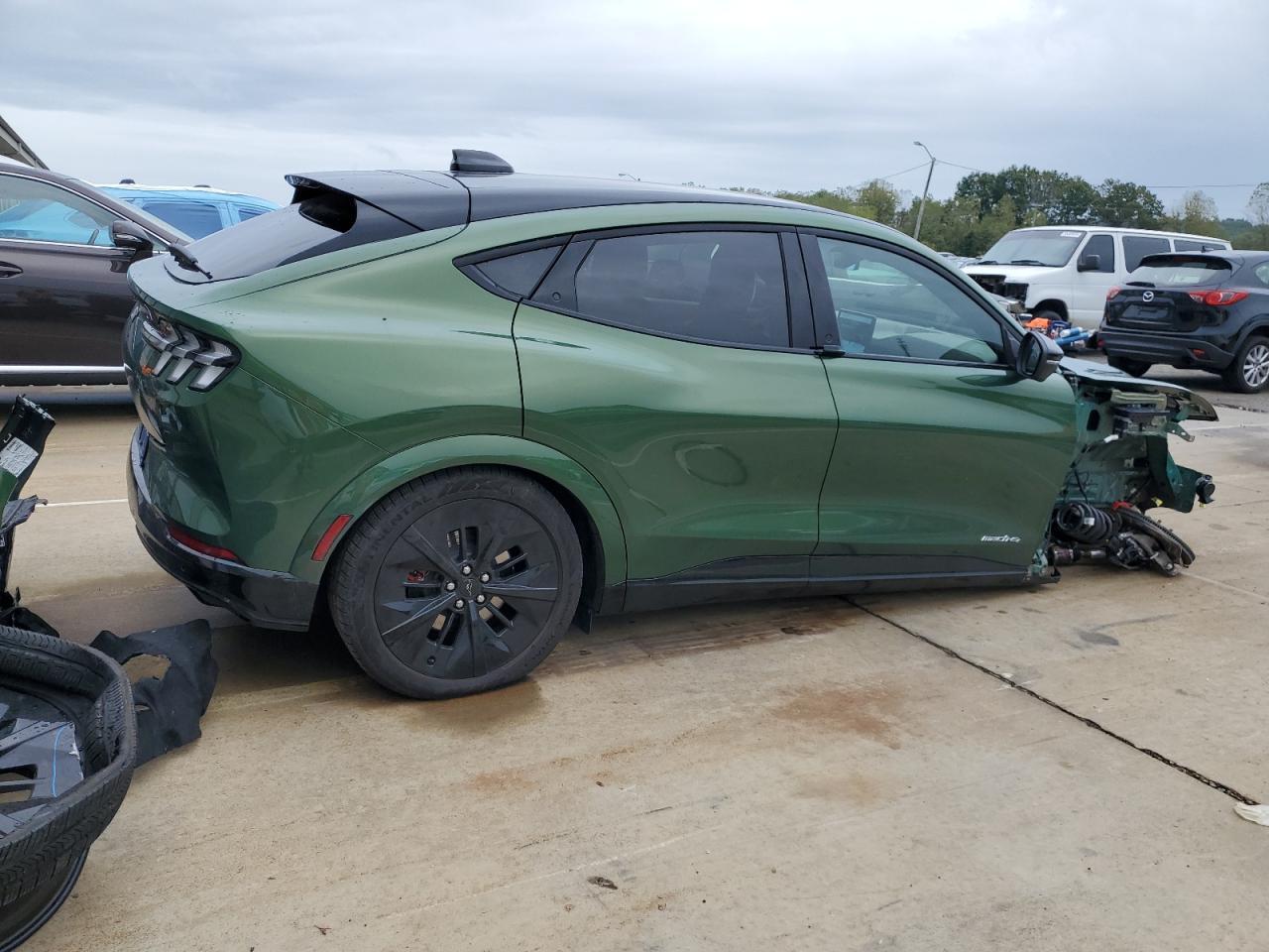 2025 FORD Mustang Mach-E