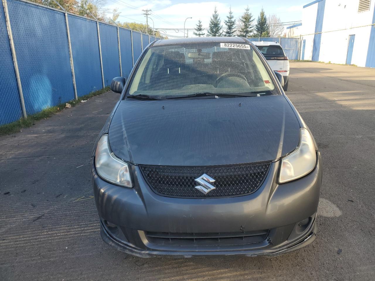 2011 SUZUKI SX4