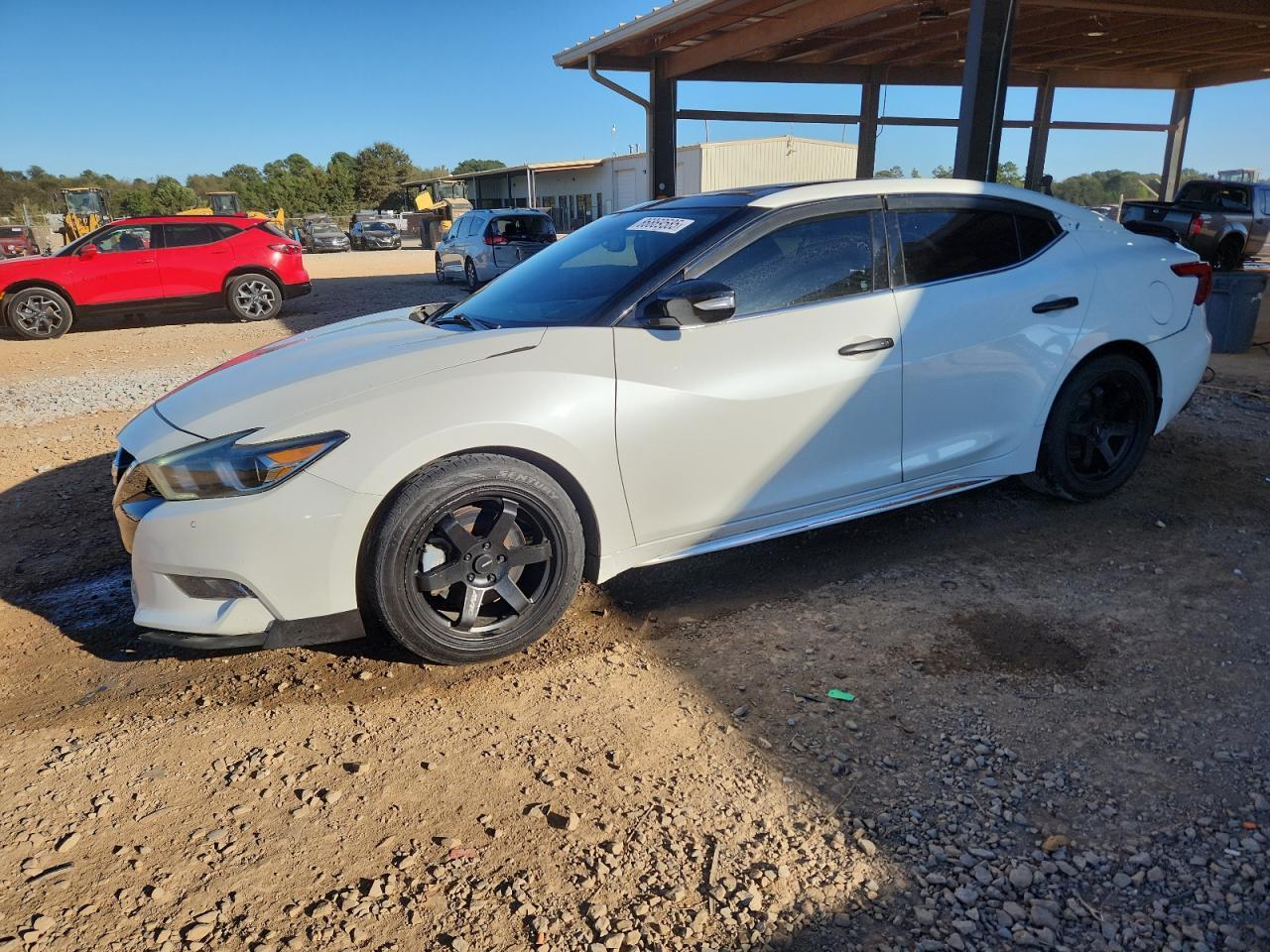 2017 NISSAN Maxima