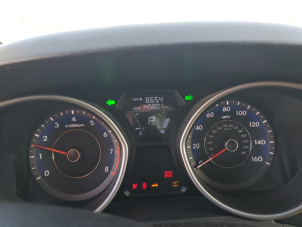 2012 HYUNDAI ELANTRA