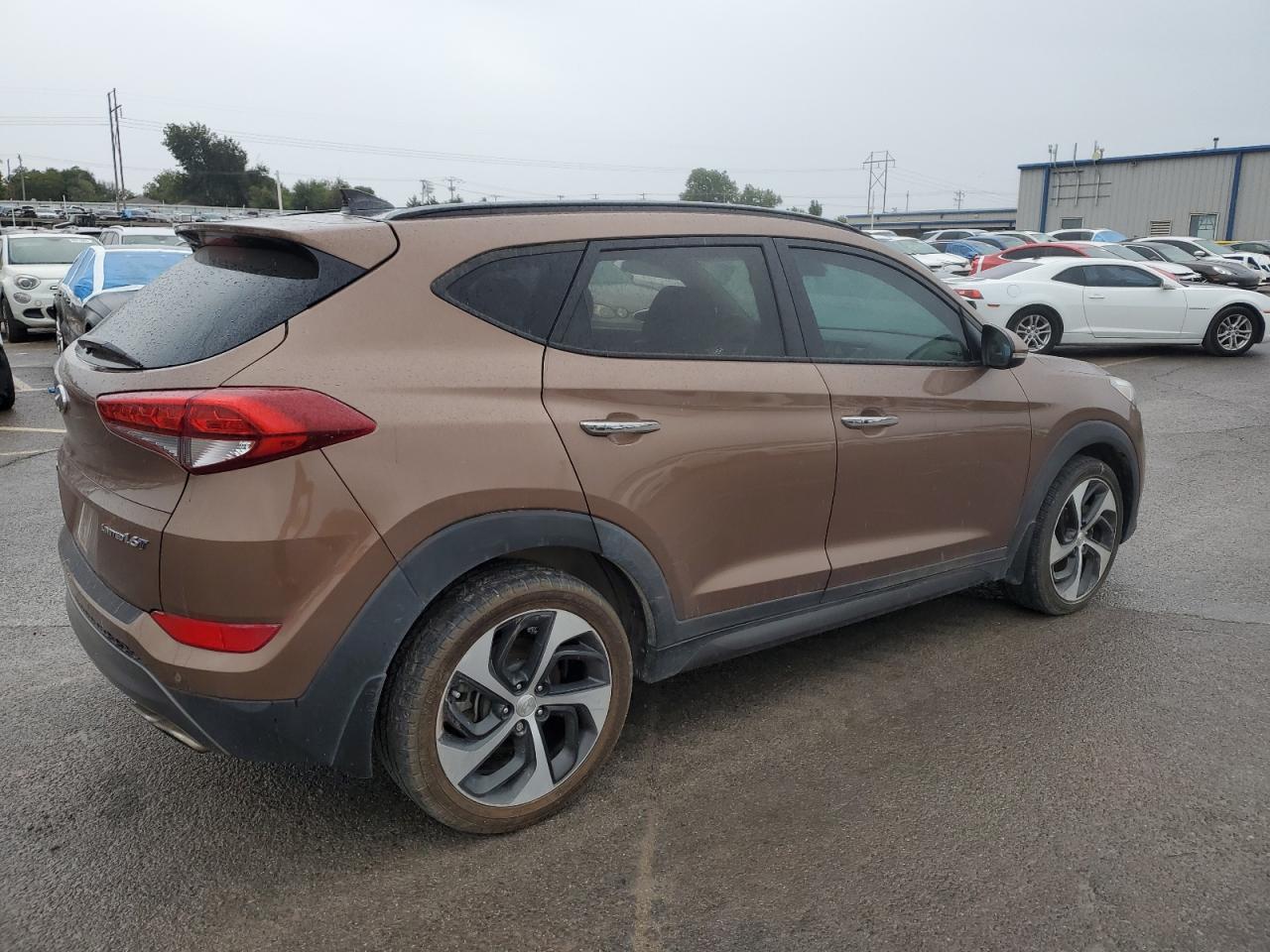 2016 HYUNDAI TUCSON
