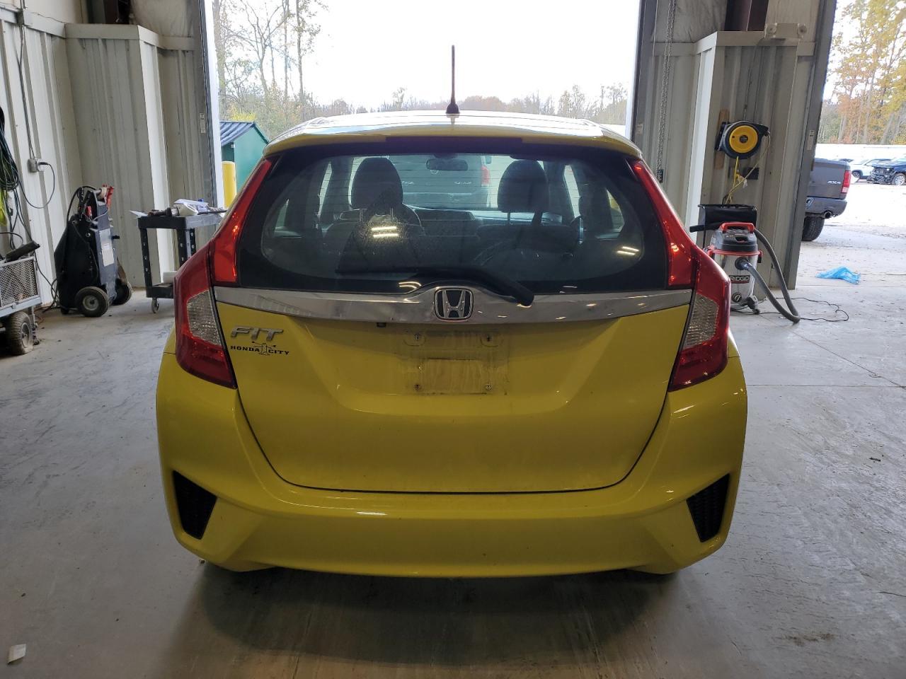 2016 HONDA FIT