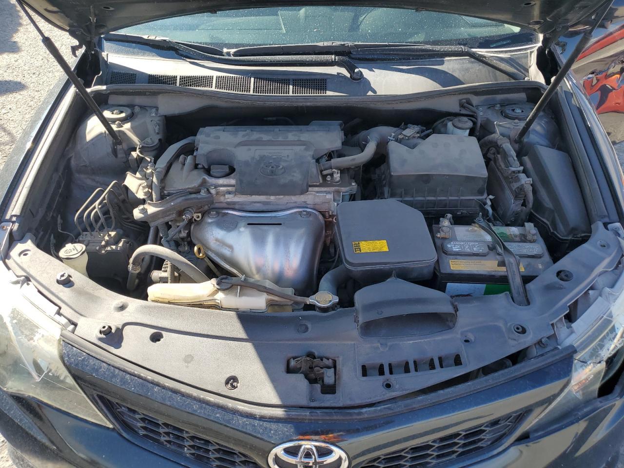 2014 TOYOTA CAMRY