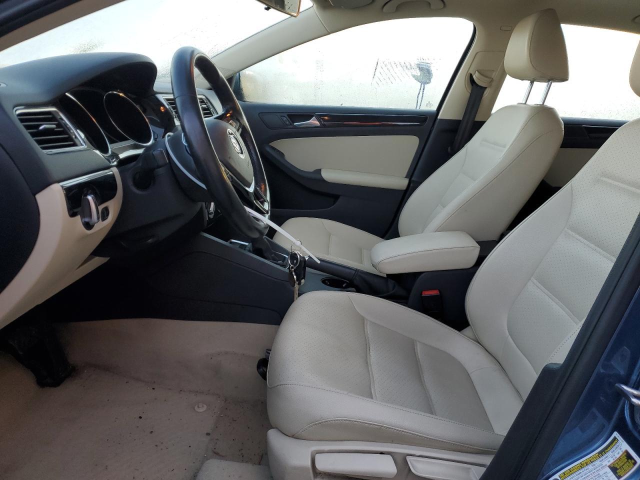 2016 VOLKSWAGEN JETTA