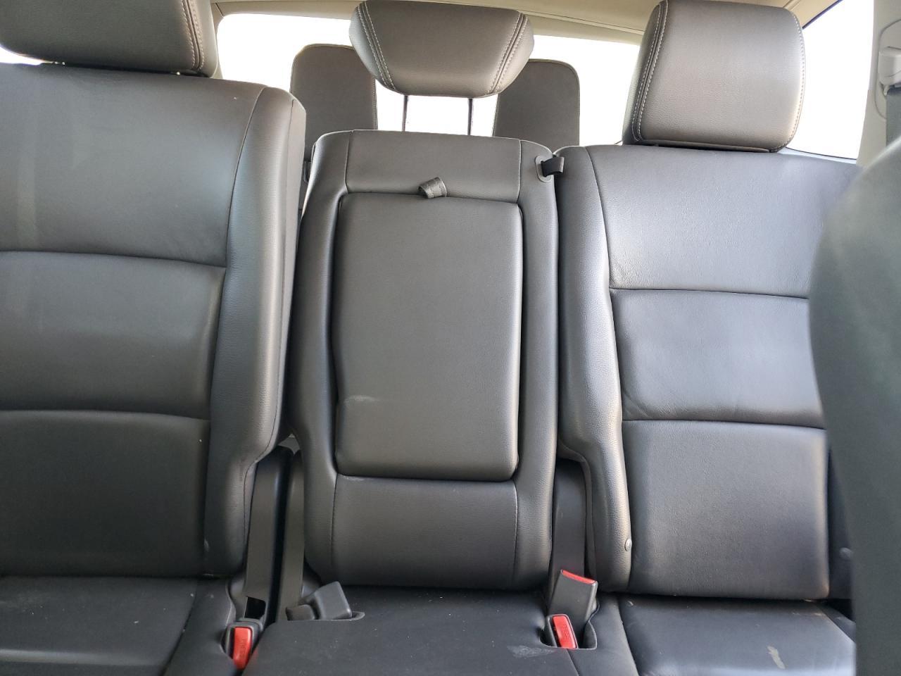 2012 SUBARU Tribeca
