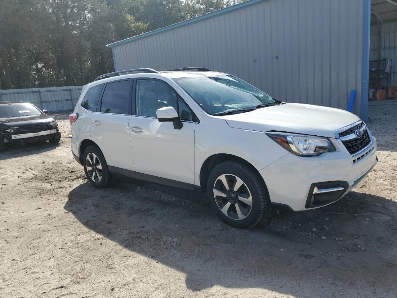 2017 SUBARU FORESTER
