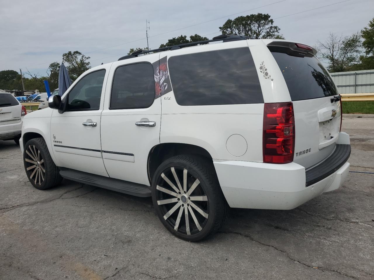 2010 CHEVROLET Tahoe