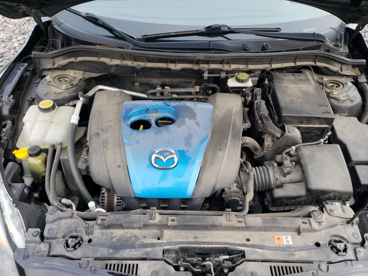 2013 MAZDA 3