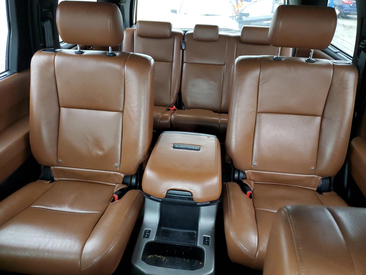 2011 TOYOTA Sequoia