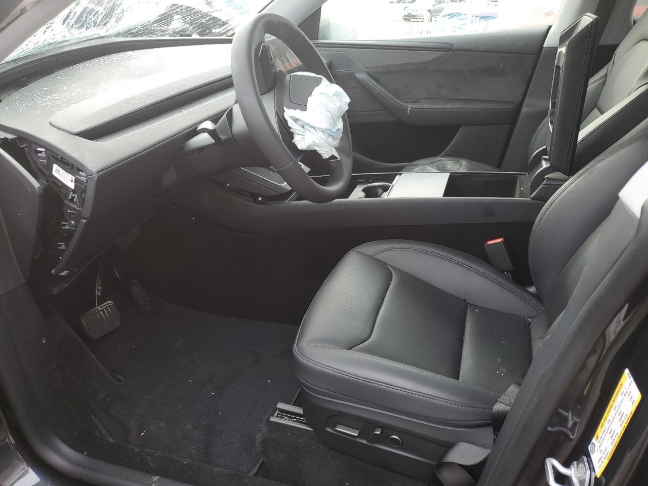 2026 TESLA MODEL Y