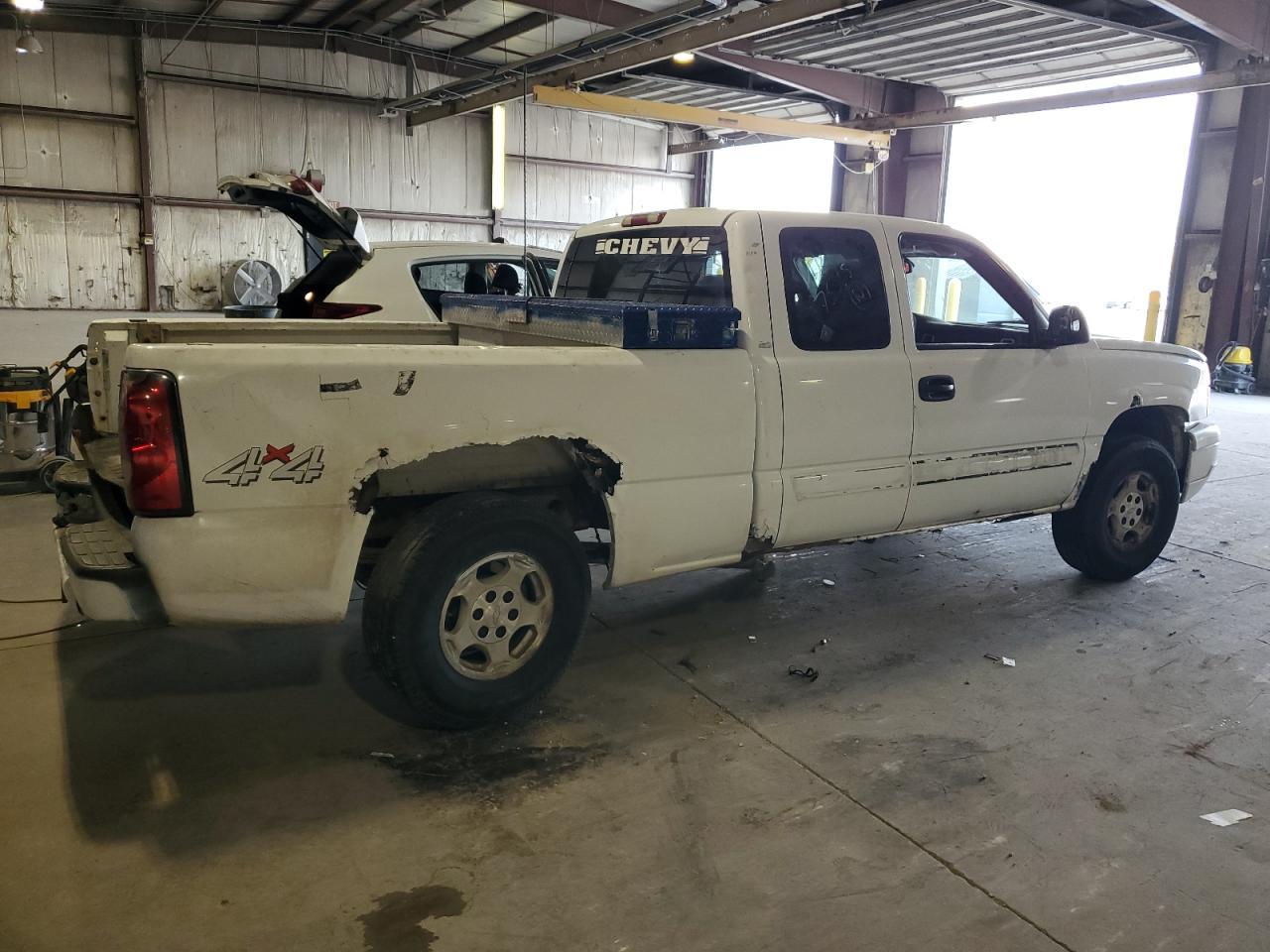 2004 CHEVROLET Silverado