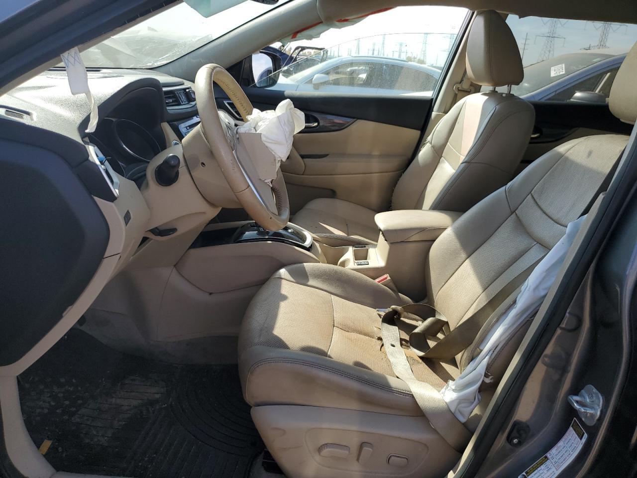 2015 NISSAN ROGUE