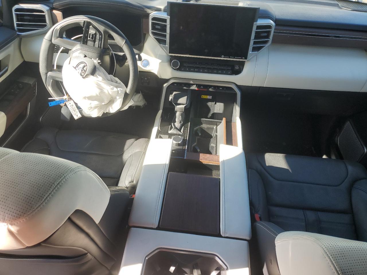 2023 TOYOTA Sequoia