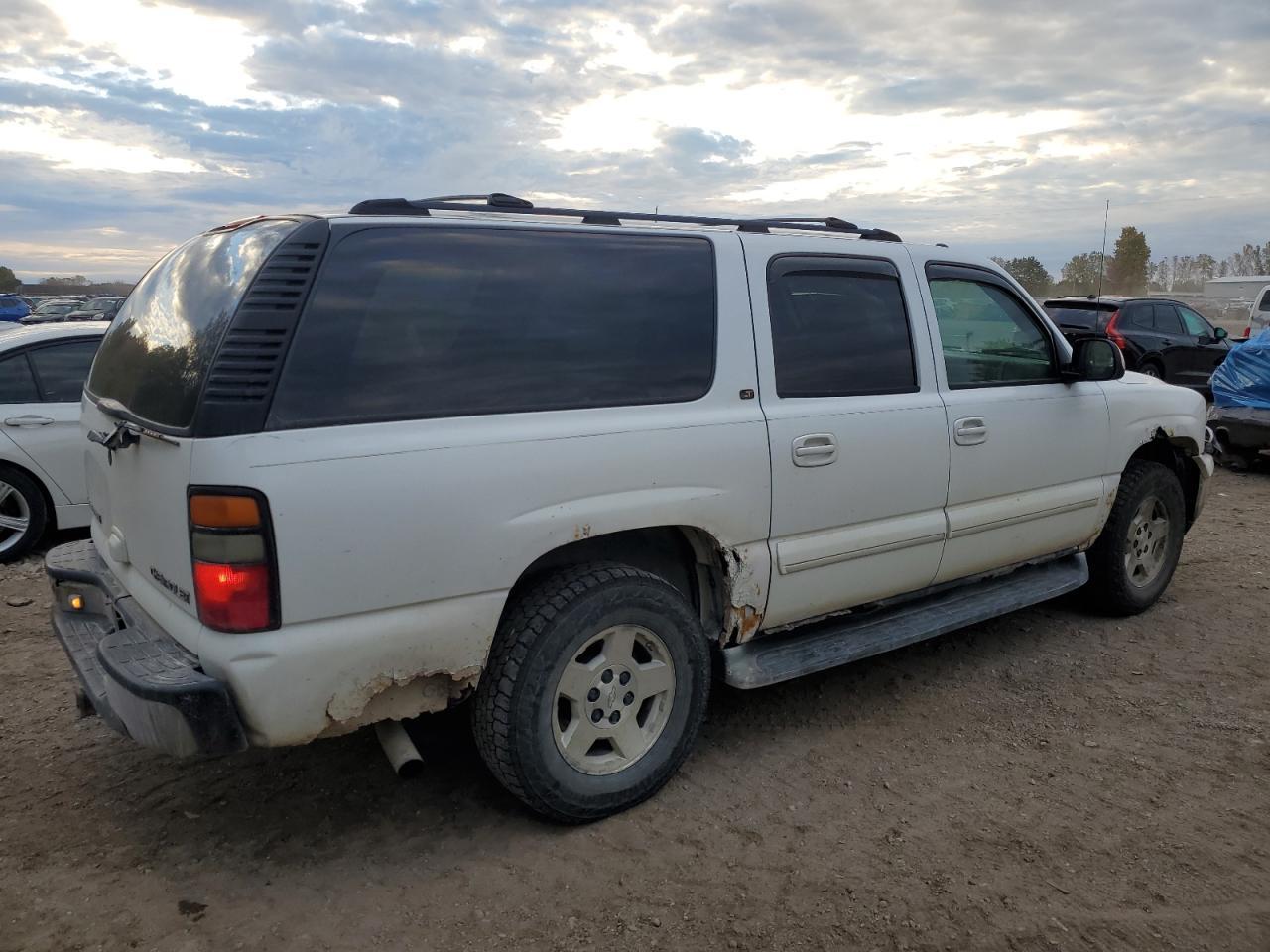 2004 CHEVROLET Suburban