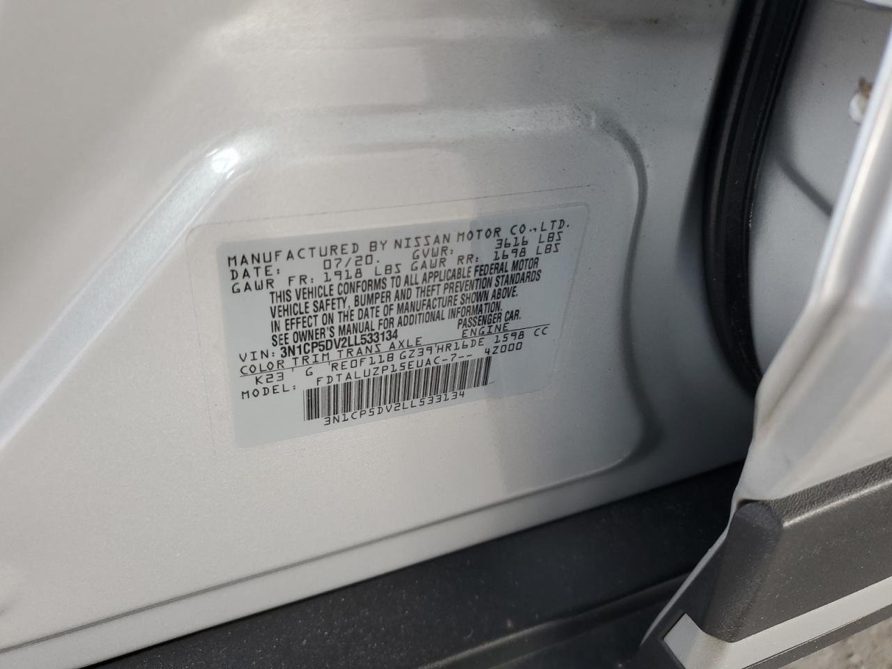 2020 NISSAN KICKS