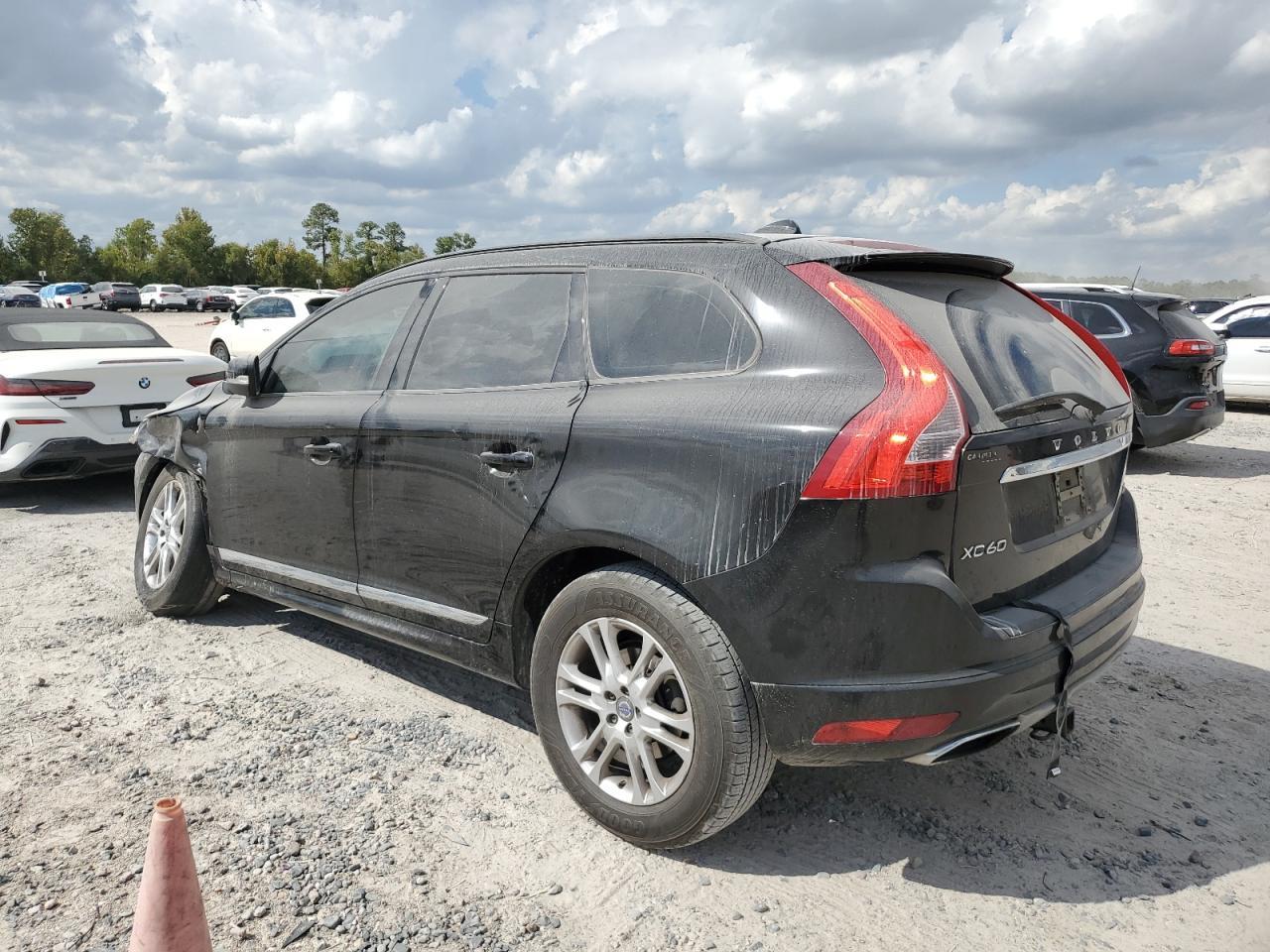 2016 VOLVO XC60