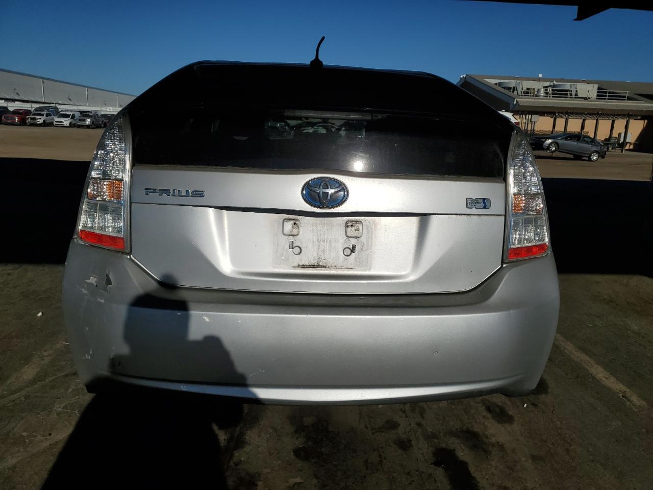 2011 TOYOTA PRIUS