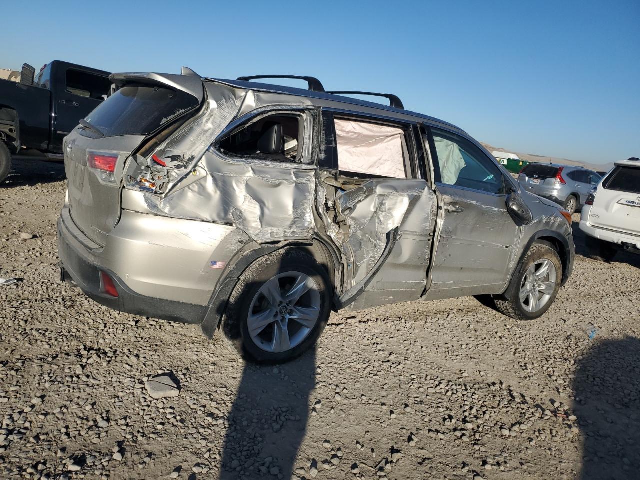 2016 TOYOTA HIGHLANDER
