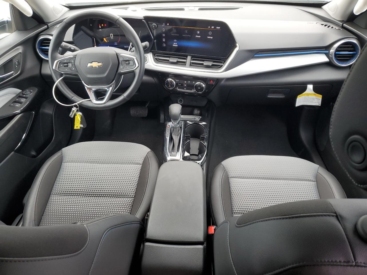 2025 CHEVROLET TRAX