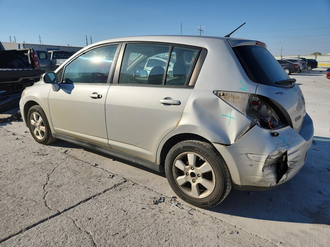 2012 NISSAN VERSA