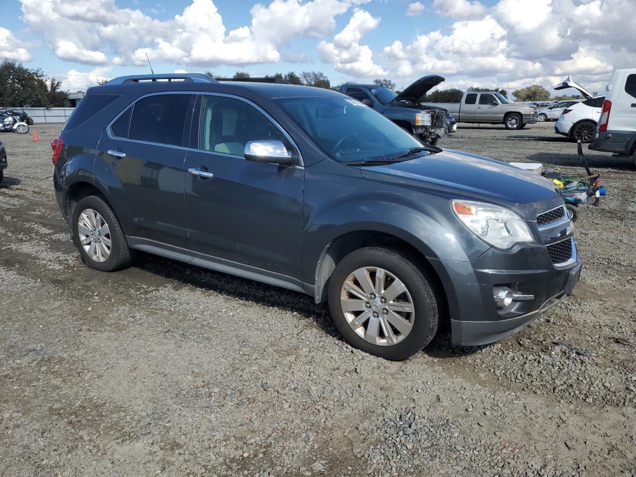 2011 CHEVROLET EQUINOX