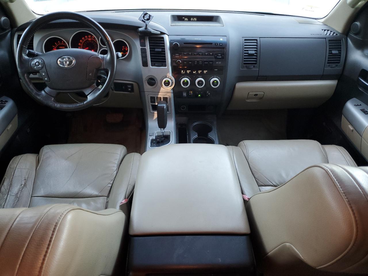 2008 TOYOTA Sequoia