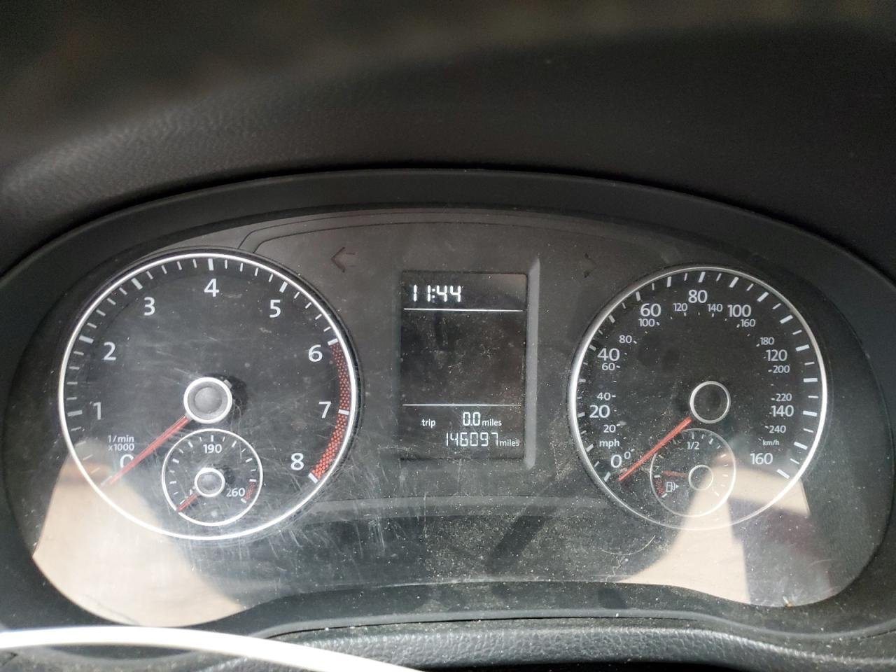 2014 VOLKSWAGEN Passat