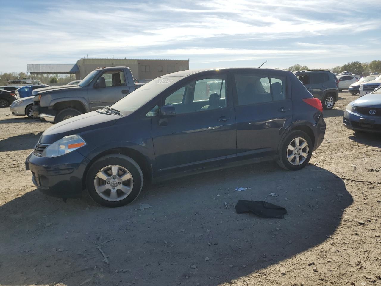 2012 NISSAN VERSA