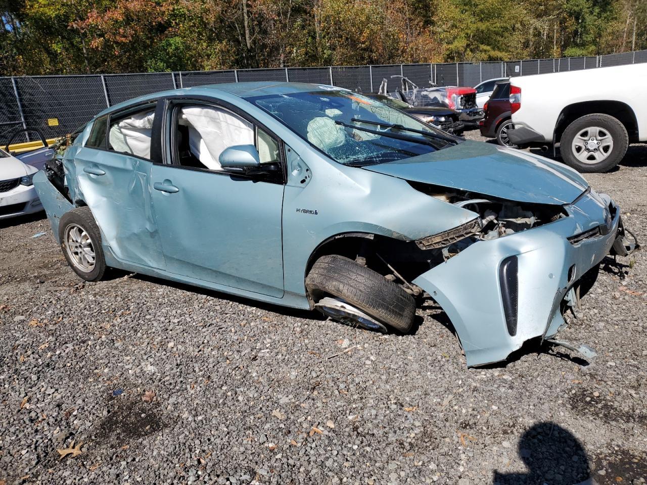 2019 TOYOTA PRIUS