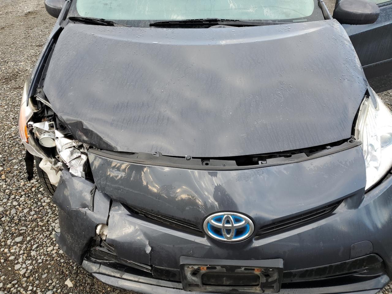 2015 TOYOTA PRIUS