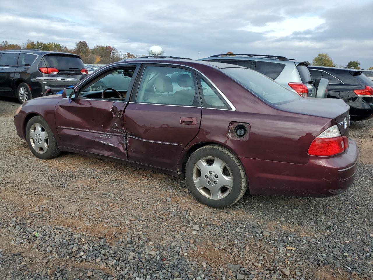 2003 TOYOTA Avalon