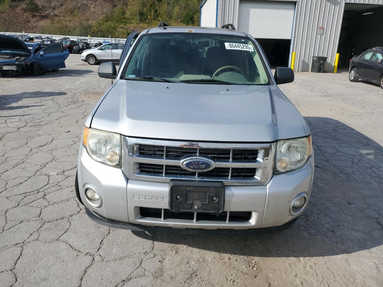 2009 FORD ESCAPE