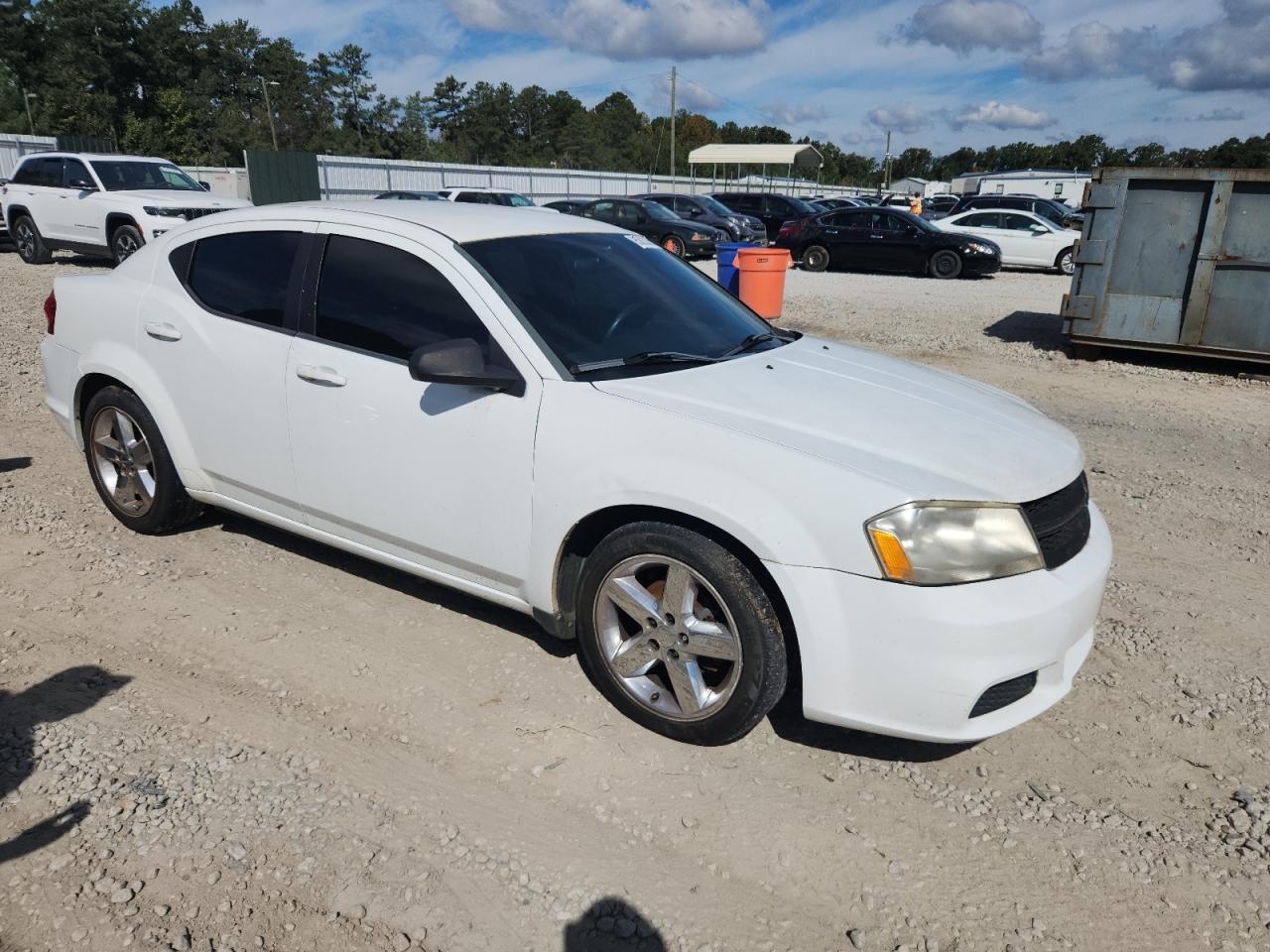 2013 DODGE Avenger