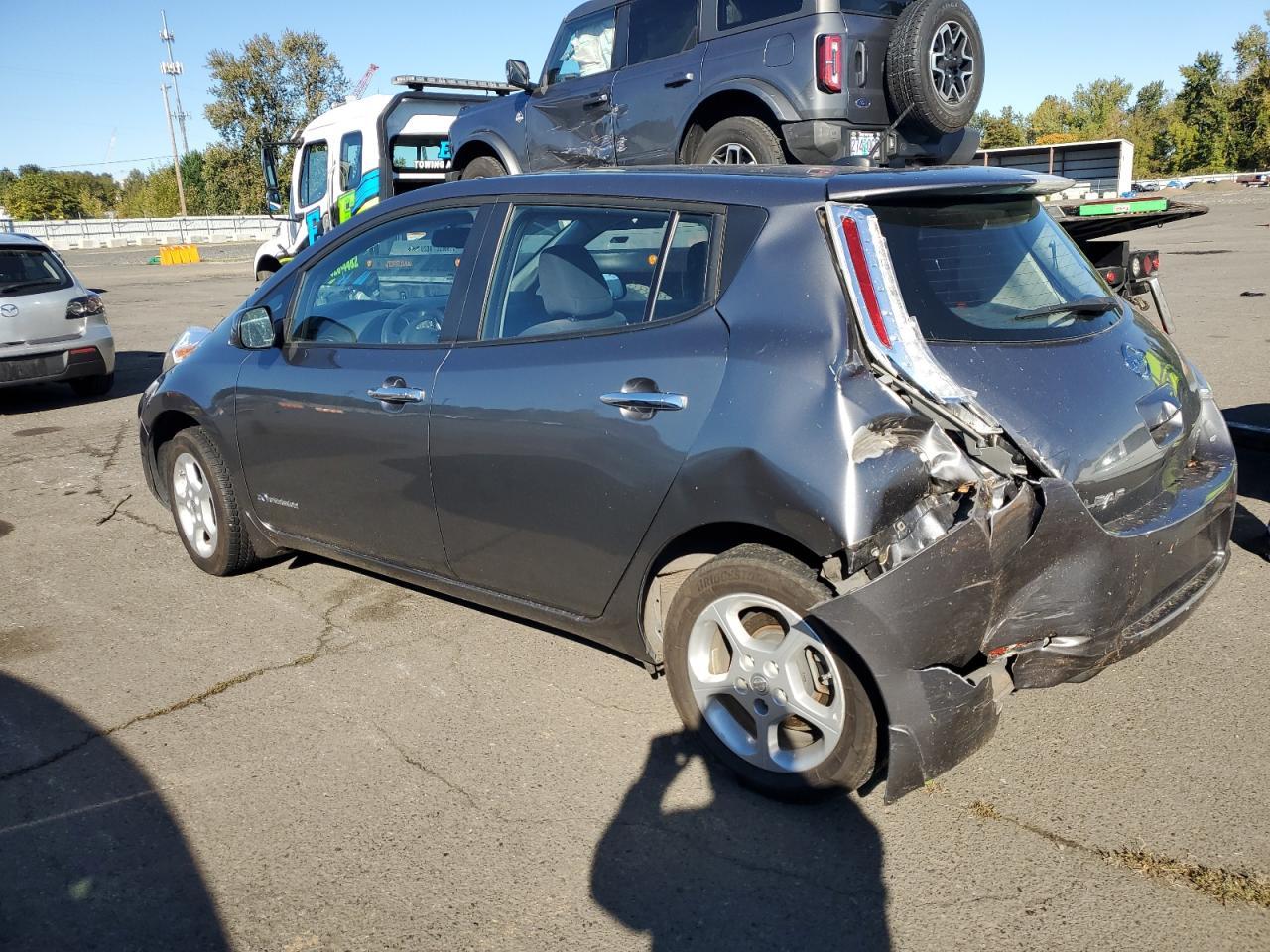 2015 NISSAN LEAF
