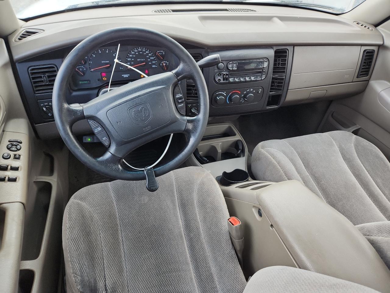 2004 DODGE Dakota
