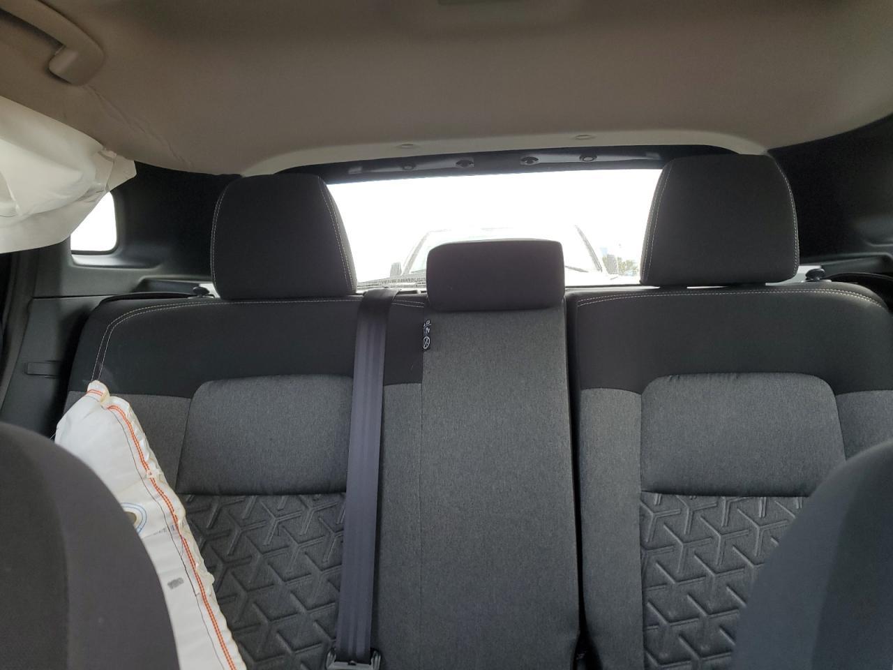 2025 NISSAN KICKS