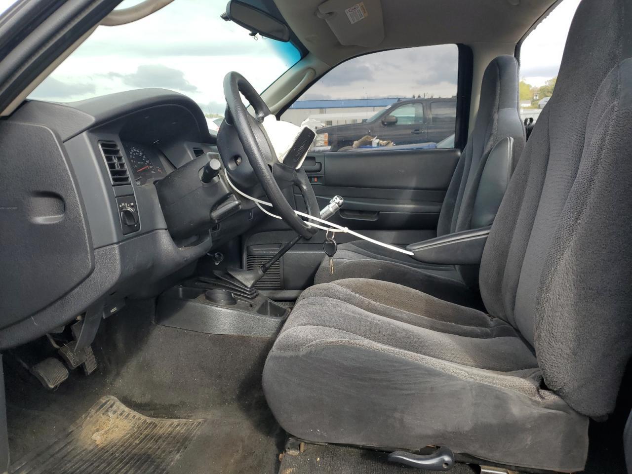 2004 DODGE Dakota
