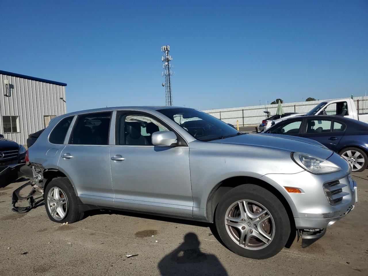 2010 PORSCHE CAYENNE