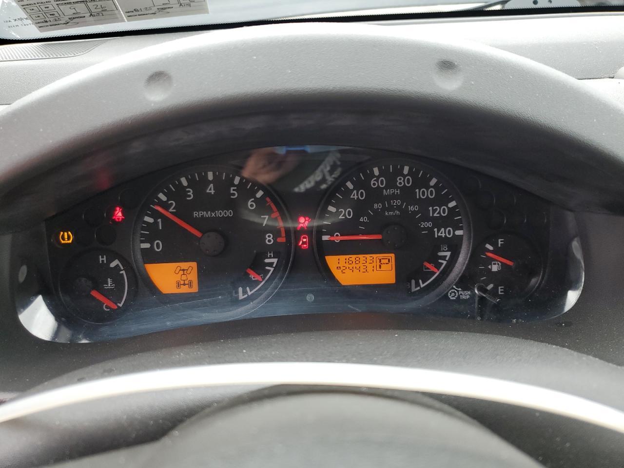 2010 NISSAN Frontier