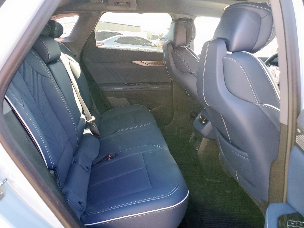 2025 CADILLAC OPTIQ
