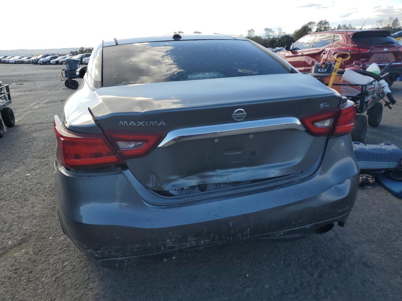 2017 NISSAN Maxima
