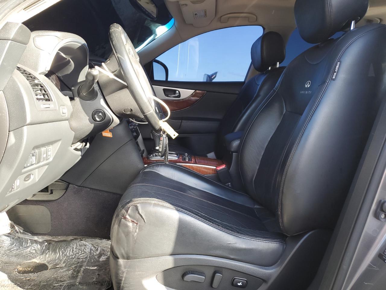 2013 INFINITI FX37