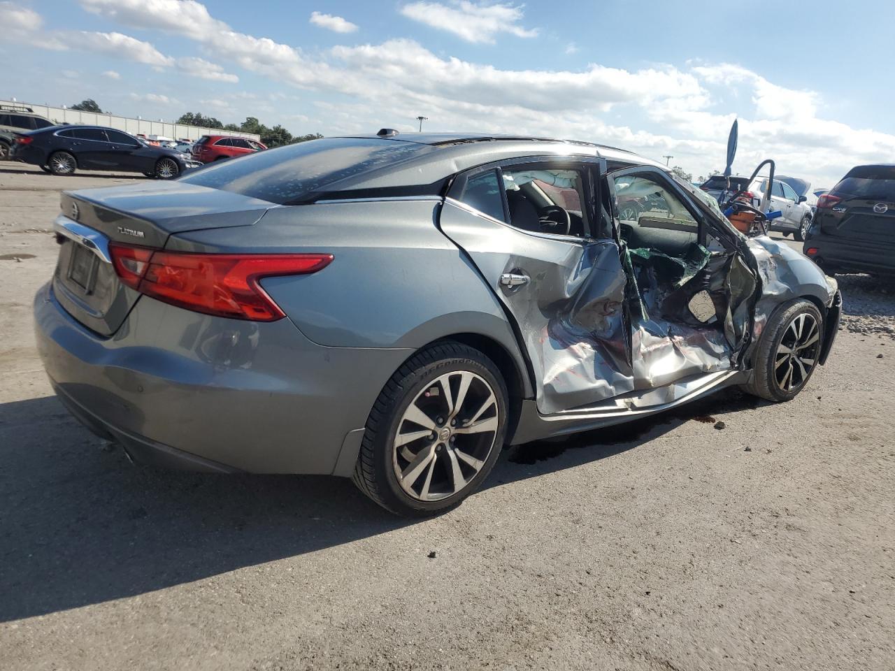 2018 NISSAN Maxima