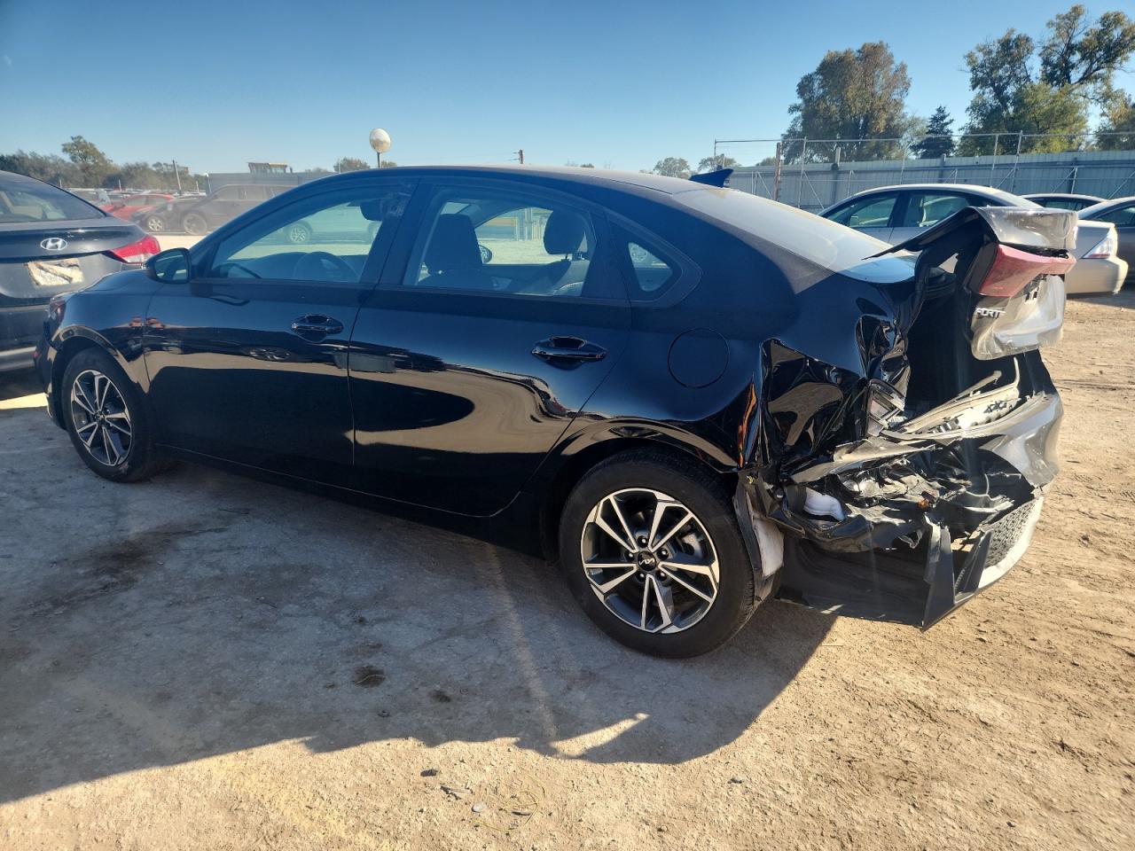 2023 KIA FORTE