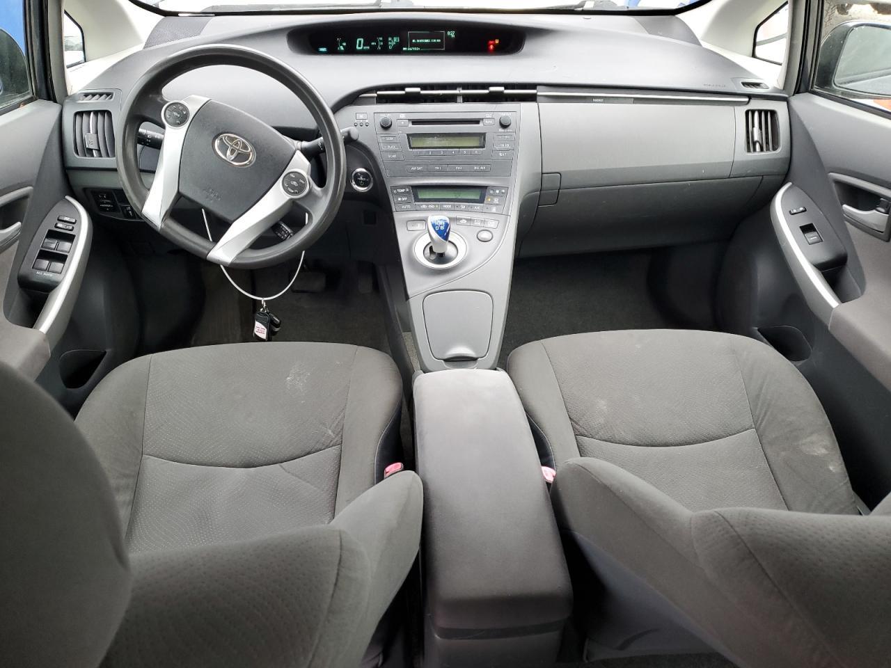 2011 TOYOTA PRIUS