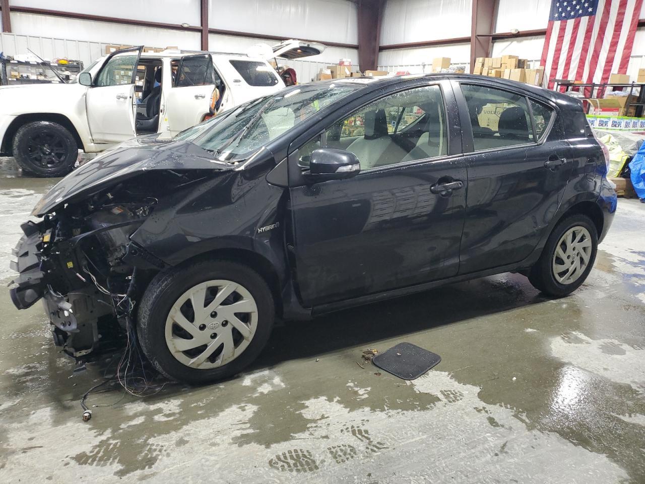 2015 TOYOTA Prius c