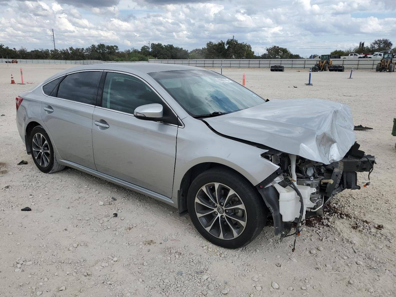 2016 TOYOTA Avalon