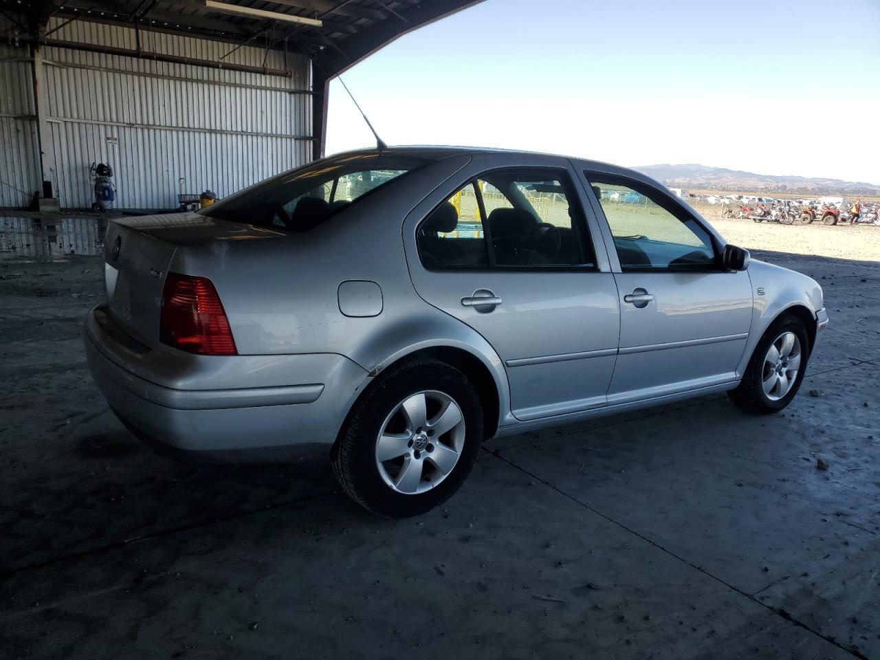 2003 VOLKSWAGEN JETTA
