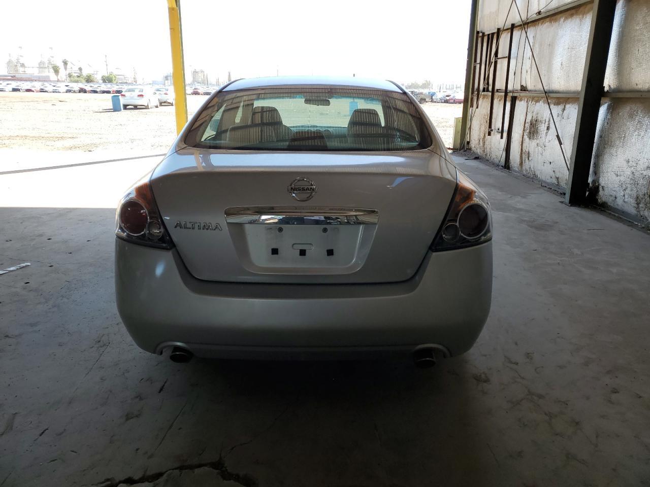 2010 NISSAN ALTIMA